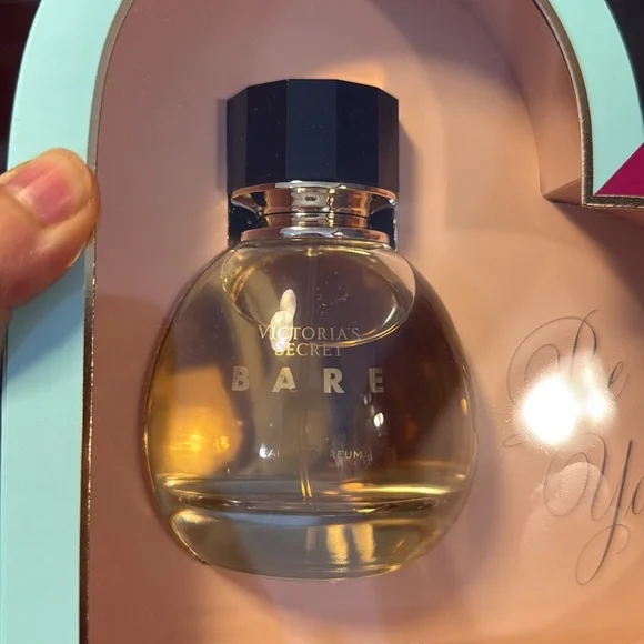 NWT Victoria's Secret Bare Fragrance 3.4 Oz - Picture 2 of 4
